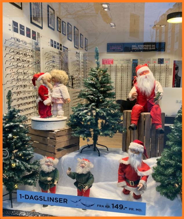 -
Jule vindue med mekaniske nisser m.m. hos Thiele på gågaden i Herning i 2020.